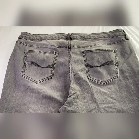 BANDOLINO Jeans Mandie Straight Leg Stretch Gray Denim - Plus Size 20W - Picture 4 of 7